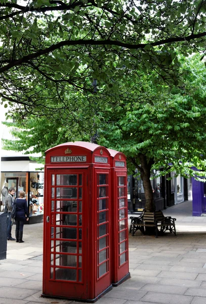 Röda telefonkiosker. centrala london. Storbritannien. — Stockfoto