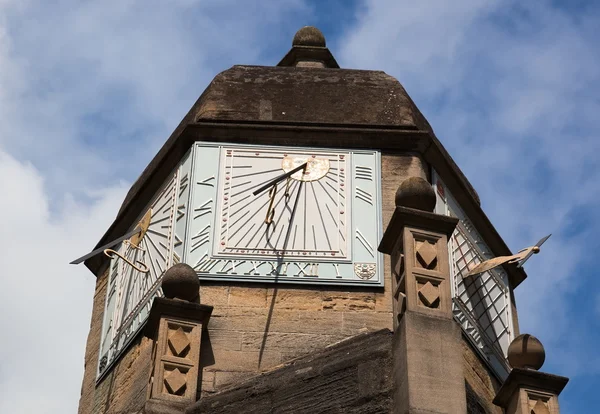 日時計や石の彫刻。ケンブリッジ。イギリス. — ストック写真