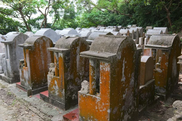 Cmentarz na wyspie cheung chau. hong kong. — Zdjęcie stockowe