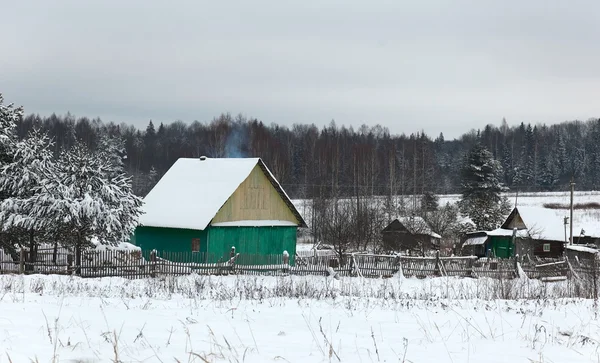 Landsbyen i Smolensk-regionen. Rusland - Stock-foto