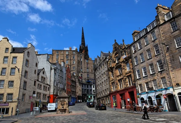 Historic buildings on Victoria St. Edinburgh. Scotland. UK. — Stock Photo, Image