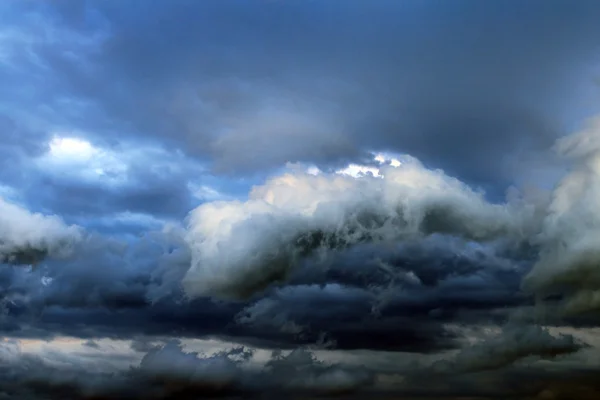 暴风雨的乌云 — 图库照片
