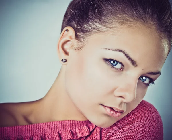 stock image Beautiful girl in studios, portrait