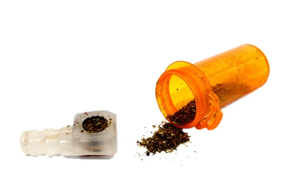 Marihuana medicinal con tubería —  Fotos de Stock