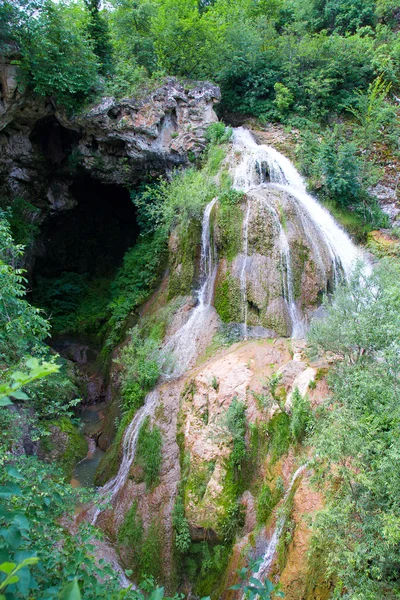 Kaya bunar waterfall — Stock Photo, Image