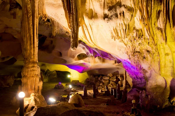 У печері Орлова Chuka — стокове фото