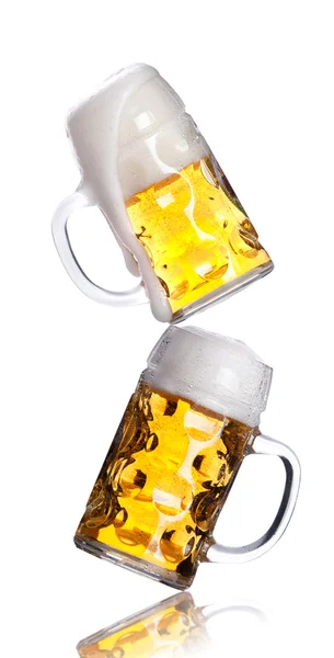 Zwei frostige Biere — Stockfoto