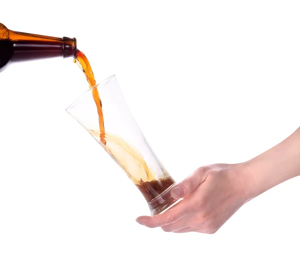 Ruka drží sklenici piva isolated.making topinky — Stock fotografie
