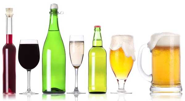 Bebidas alcoólicas conjunto isolado — Fotografia de Stock