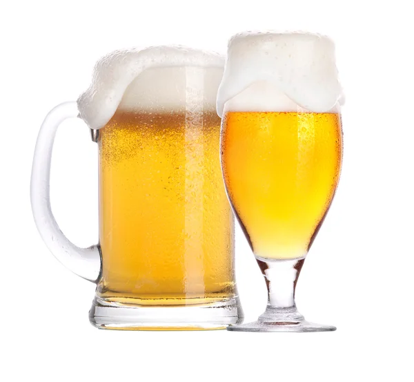 Orosená sklenice piva, samostatný — Stock fotografie