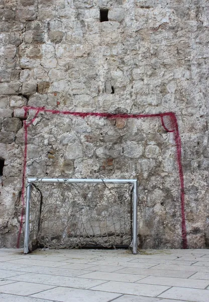 Dicat dan pintu sepak bola nyata — Stok Foto