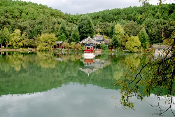 stock image Lake of the Chinese pagoda