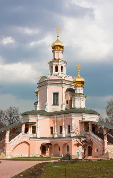La Iglesia de Boris y Gleb en Zyuzino, Moscú, Rusia —  Fotos de Stock