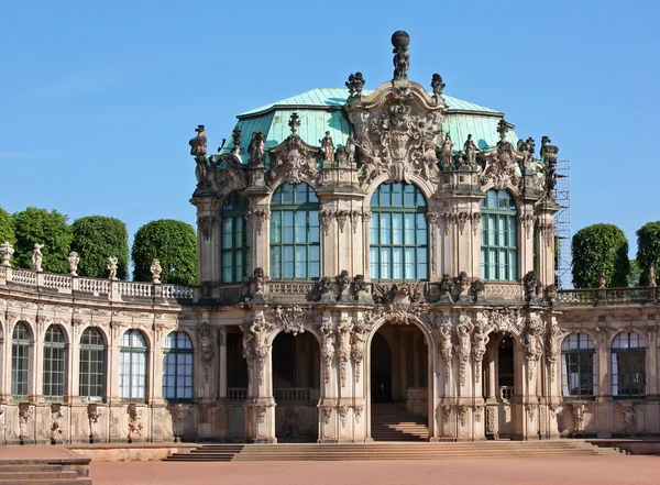 Palác zwinger v Drážďanech, Sasko, Německo — Stock fotografie