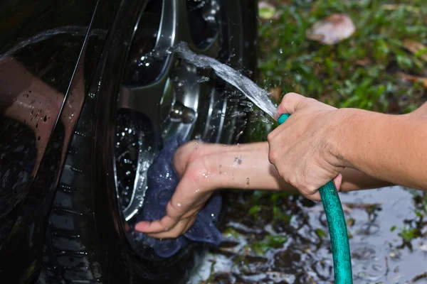 Washing a car — Stock Photo, Image