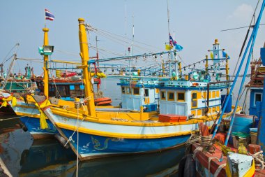 Tayland 'da balıkçı teknesi