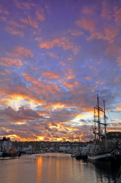 港の夕日 — ストック写真