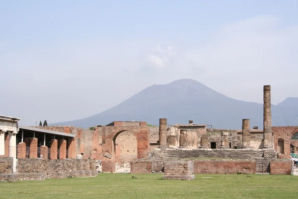 stock image Pompeii overlooked by Vesuvius