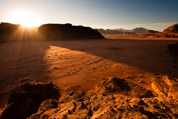 Salida del sol en Wadi Rum — Foto de Stock