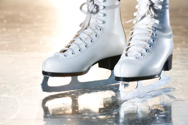 Paisagem dramática tiro natural de patins de gelo — Fotografia de Stock