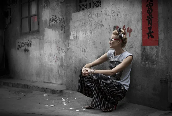 üzgün buzÇin mahallesinde bekliyor