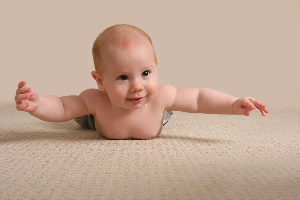 Junge, fünf Monate alt — Stockfoto