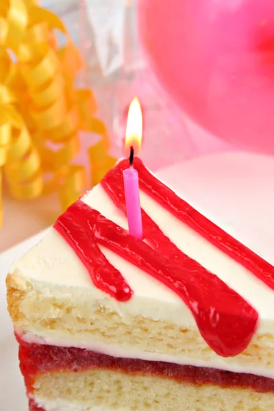 Pastel de cumpleaños —  Fotos de Stock