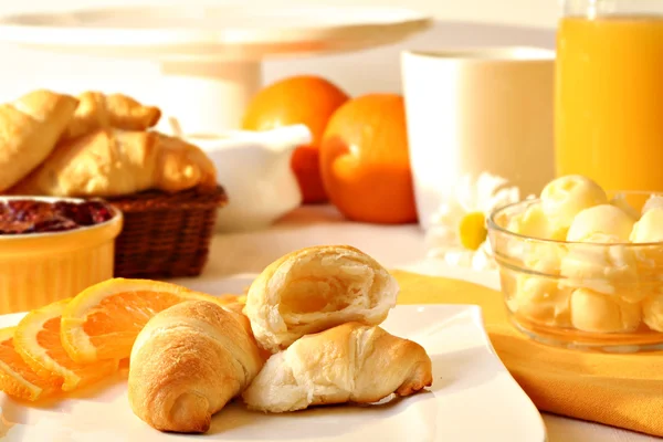 Sonniges Frühstück am Morgen — Stockfoto