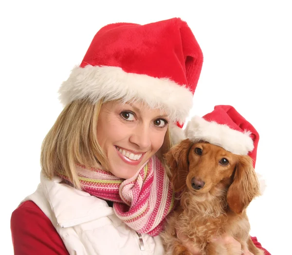 Χριστούγεννα γυναίκα και το σκυλί. — Φωτογραφία Αρχείου