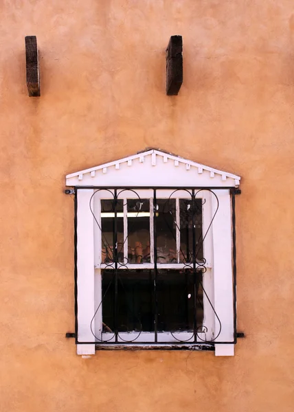 Meksikalı evin eski penceresi — Stok fotoğraf