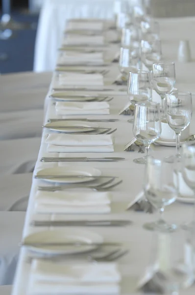 Servierter Tisch im Restaurant — Stockfoto