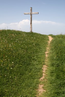 tahta Haç'a yol açar