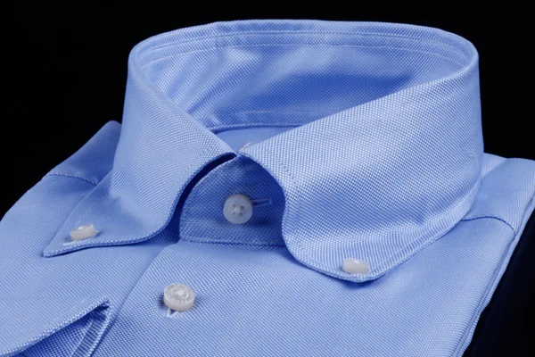 青いシャツ ボタンダウンの襟と — ストック写真