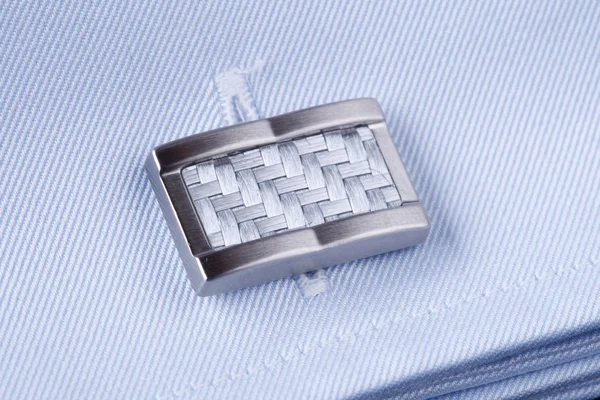 Stříbrný manžetový knoflík na business košile — Stock fotografie