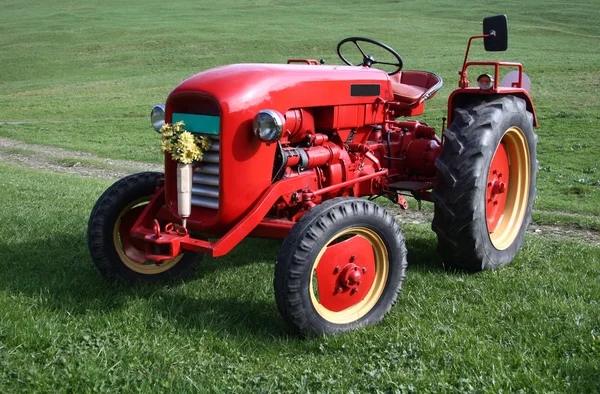 Vintage traktor — Stockfoto