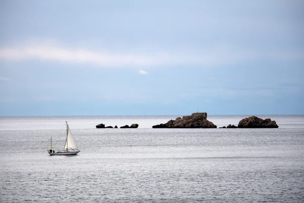 stock image Sailboat and rocks in Croatia