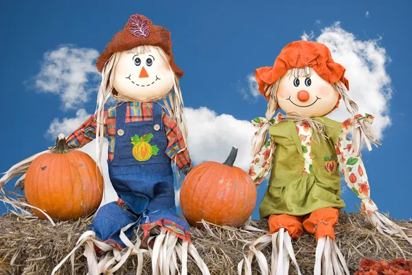 Autumn Scarecrow Couple — Stock Photo, Image