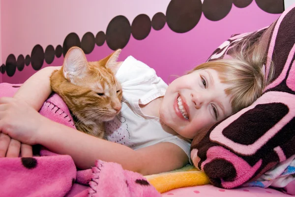 Tabby cat with child — Stock Photo, Image