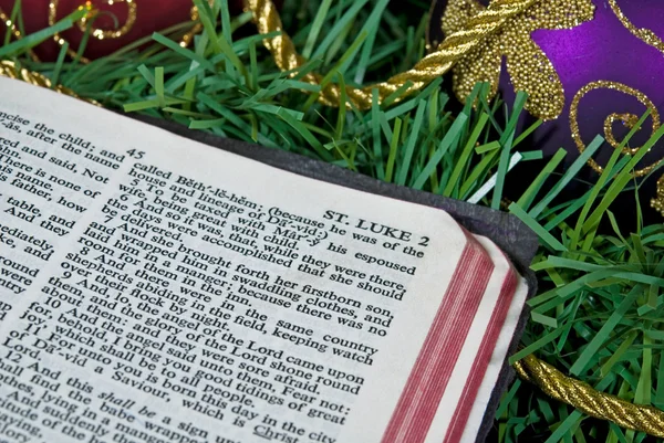Biblia de Navidad — Foto de Stock