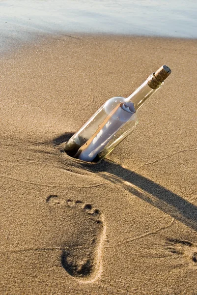 Botella de playa — Foto de Stock