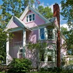 Pink Victorian house — Stock Photo © phakimata #3062013