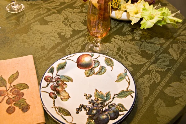 Formal floral dinnerware — Stock Photo, Image