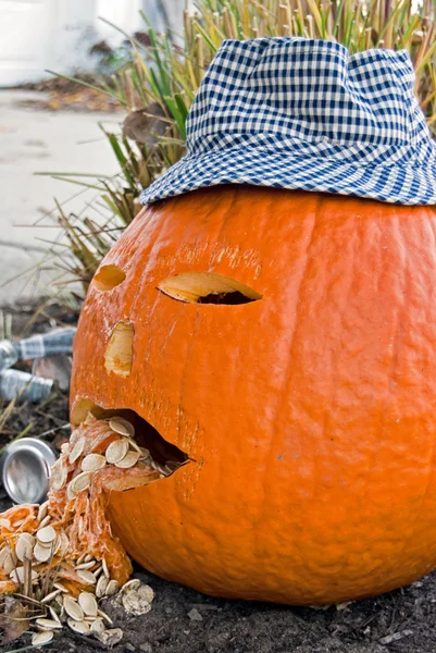 Puking Halloween pumpkin — Stock Photo, Image