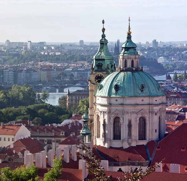 St. Nicholas kirkko Prahassa — kuvapankkivalokuva