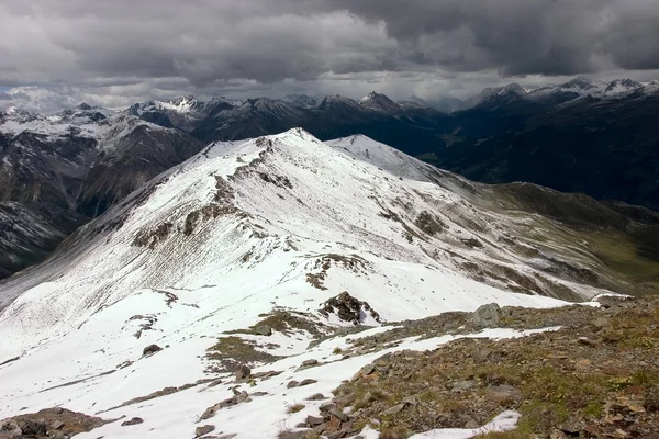 Stormen är kommer (i Alperna) — Stockfoto