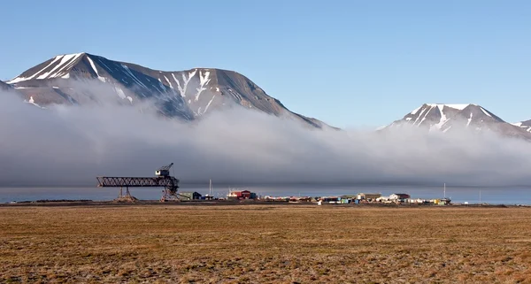 Meeresküste auf Spitzbergen bei Longyearbyen — Stockfoto