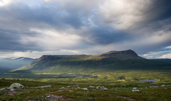 Столовая гора Тай на севере Швеции — стоковое фото