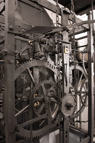 Μεσαιωνικό αστρονομικό ρολόι οδοντωτών τροχών - εσωτερικό — Φωτογραφία Αρχείου