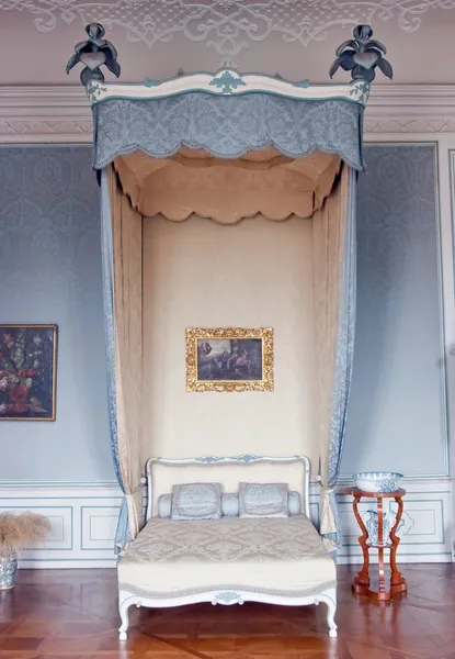 Ιστορικό κρεβάτι στο chateau Κρούμλοβ, Δημοκρατία της Τσεχίας — Φωτογραφία Αρχείου