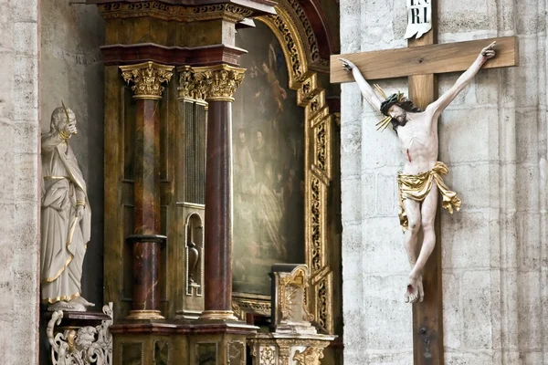Jesus na Cruz em uma Igreja — Fotografia de Stock
